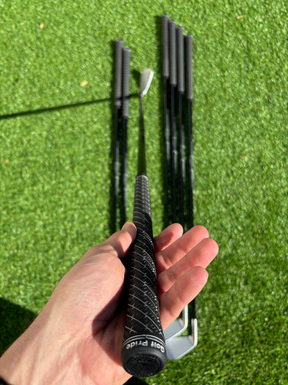 Taylormade 2025 P7CB 4-PW Mitsubishi Chemical MMT 125 TX