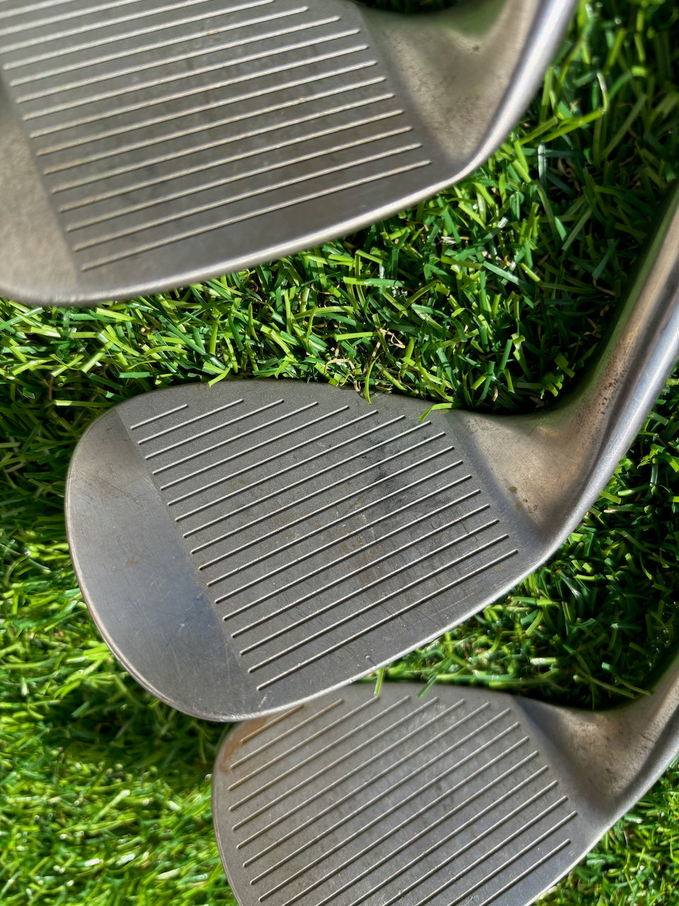 Cobra Snakebite Raw Wedge Set - 50/54/60 - Mitsubishi Chemical MMT 125 TX